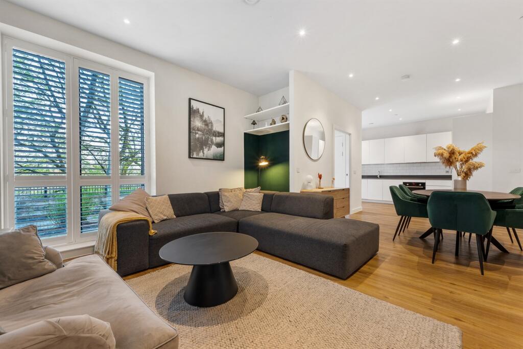 Main image of property: Old Mount Street, M4