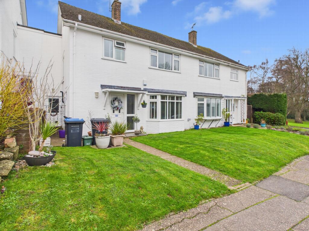 Main image of property: Finches Gardens, Lindfield, RH16