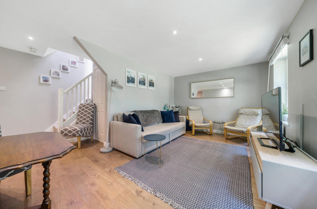 Apartment in Reading - View 2
