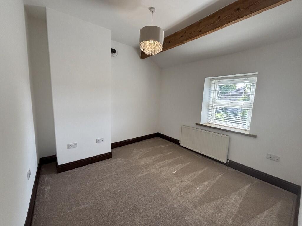 House in Bradford - View 4