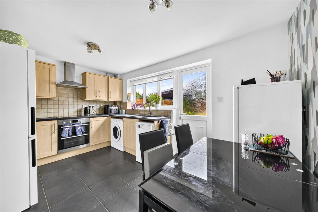 House in Charnwood, Shelthorpe - View 2