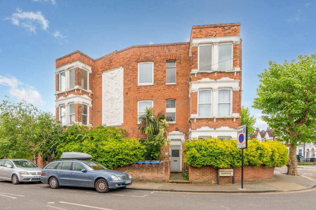 Apartment in London - View 5