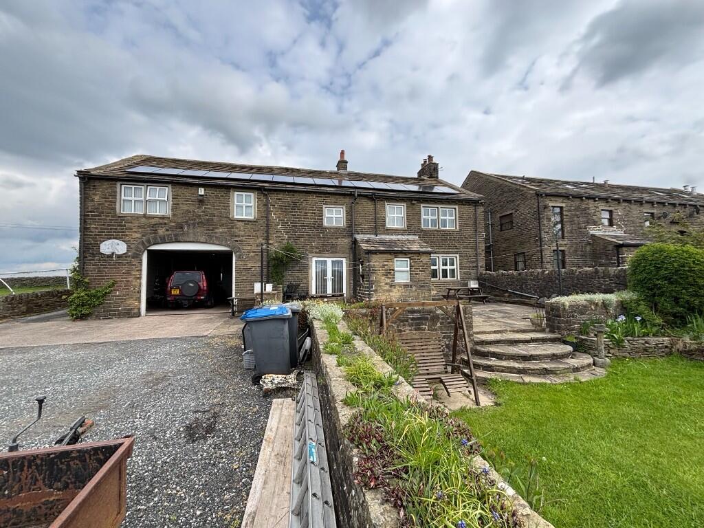 Dean Lane Head, Old Allen Road, Bradford, West Yorkshire, BD13 photo 4