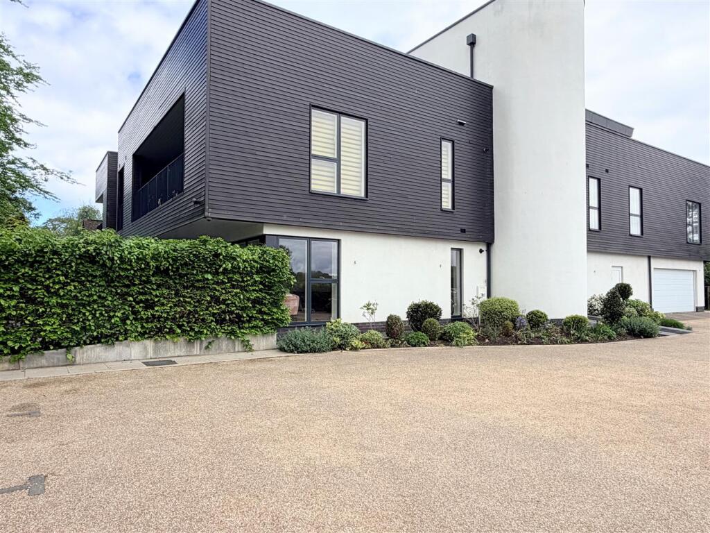 Main image of property: Ballam Road, Lytham