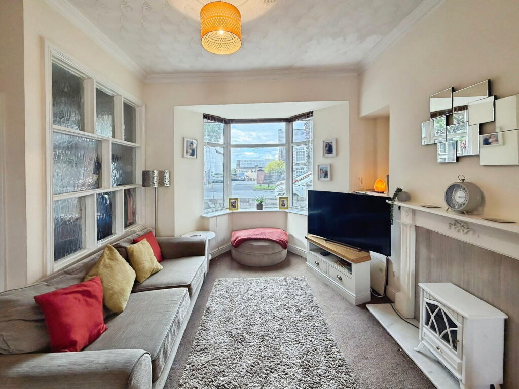 House in Swansea, Cockett - View 4