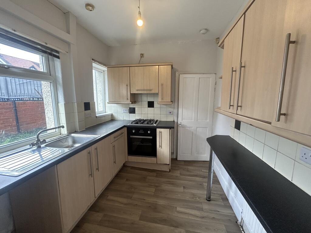 House in Rotherham, Dinnington St. John's - View 4