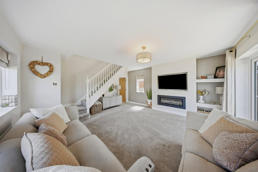 Langwyth Road, Burnley, BB10 3JX photo 4
