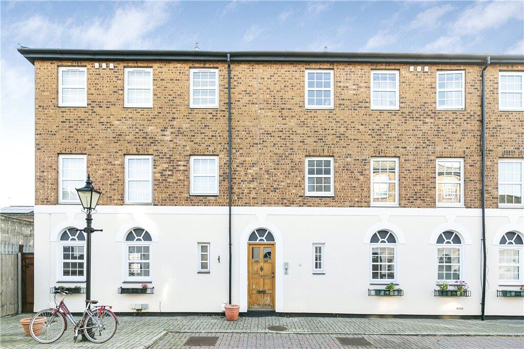 Main image of property: Copenhagen Gardens, London, W4