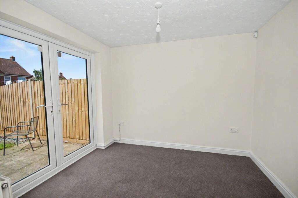 The Round, Mawsley Village, Kettering - View 6