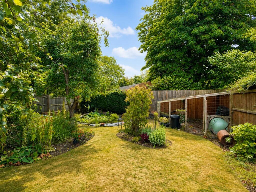 Mayfield Road, Writtle, Chelmsford photo 4