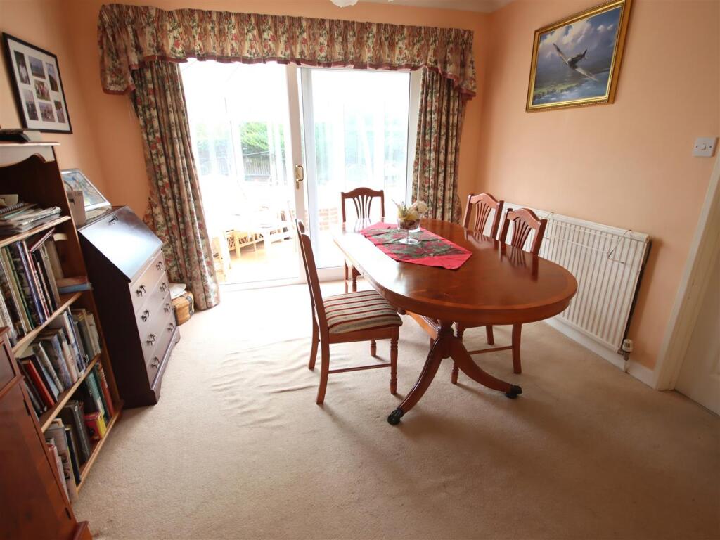 House in Calne, Quemerford - View 5