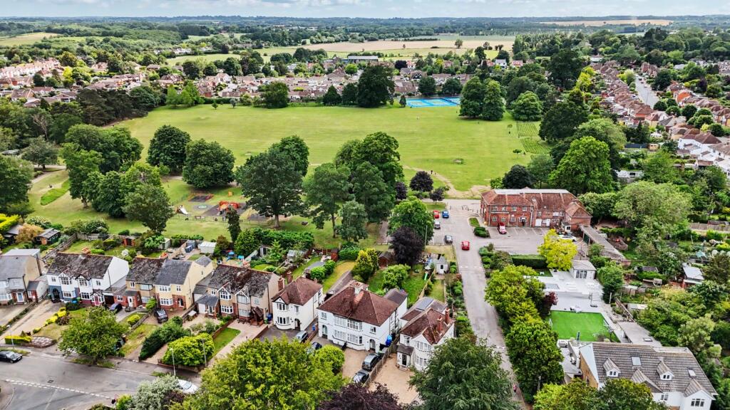 Main image of property: Park Avenue, Sittingbourne, ME10 1QX