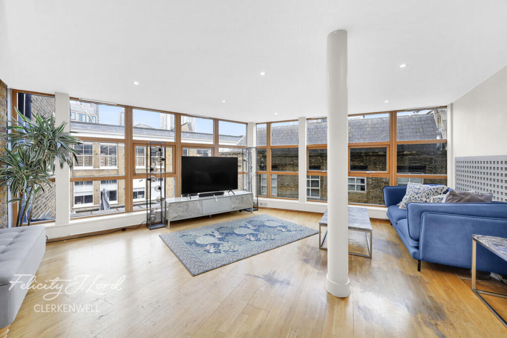 Main image of property: Leonard Street, Shoreditch, London EC2