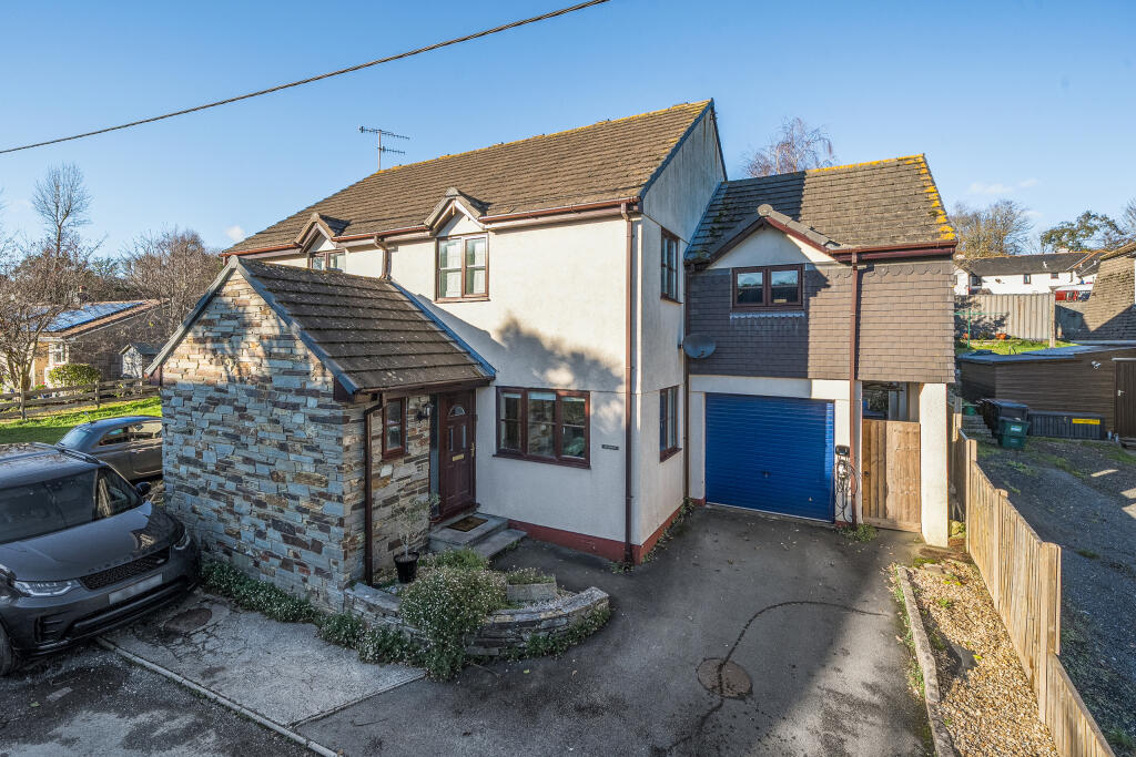 Main image of property: The Drive, Holbeton