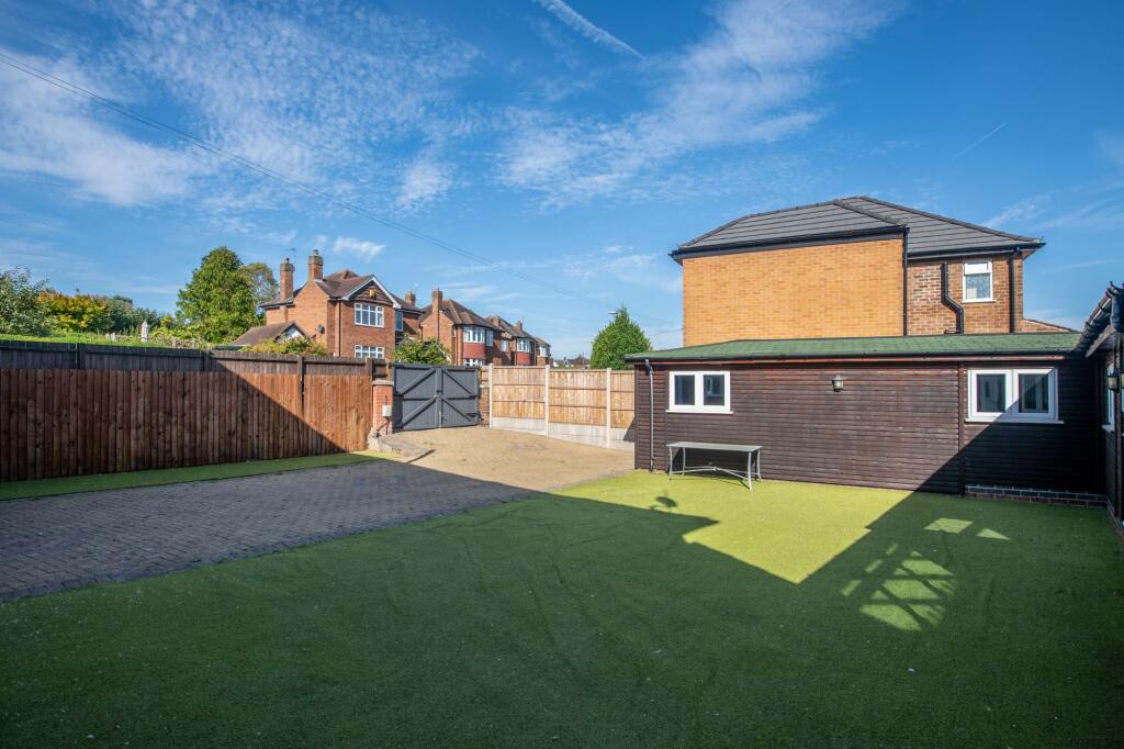 House in Nottingham, Woodthorpe - View 4