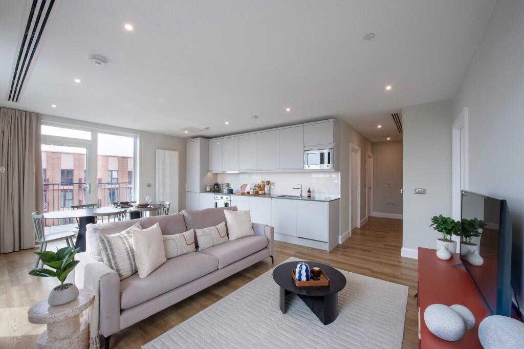 Main image of property: Moat Street, London, SW11