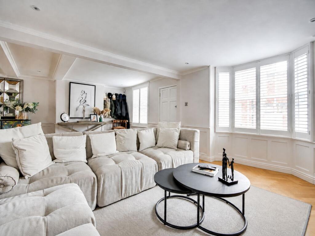 House in Southampton - View 2