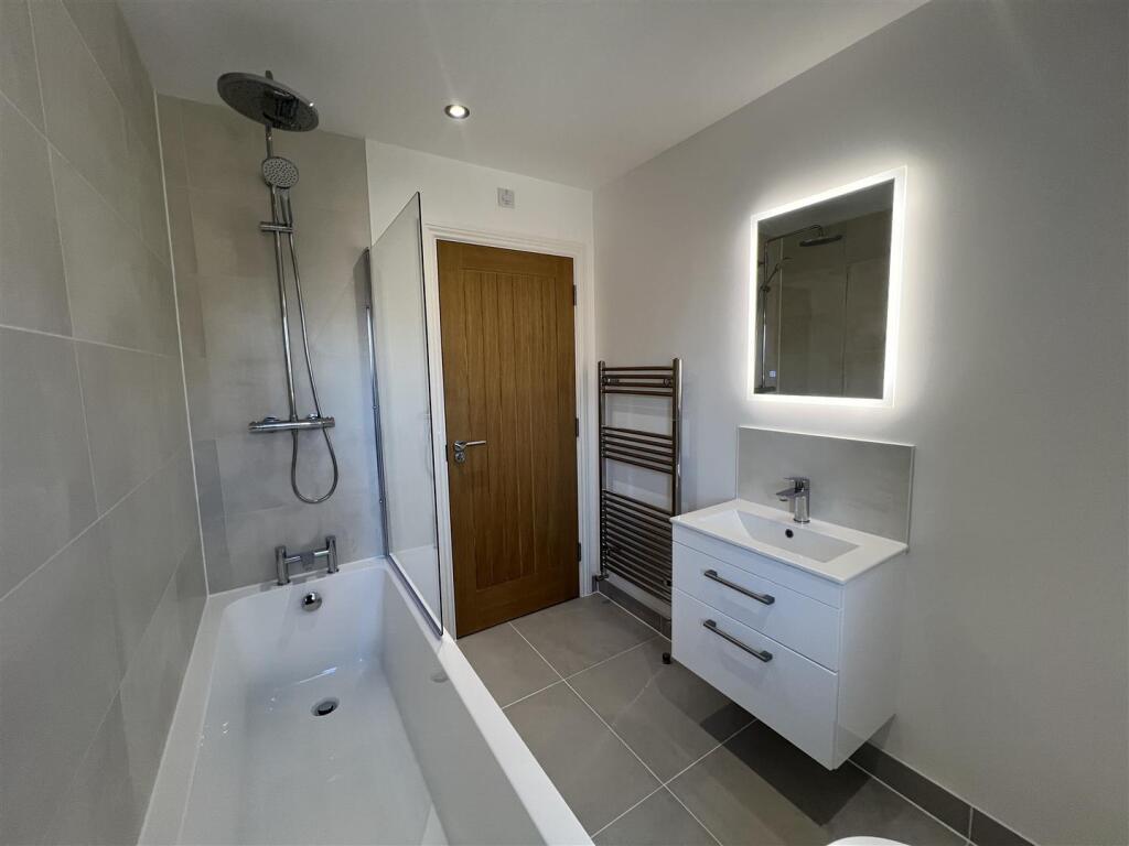 House in Cherry Burton - More