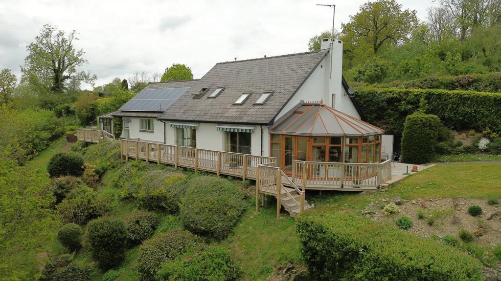 Main image of property: Llandysul, Llandysul, SA44