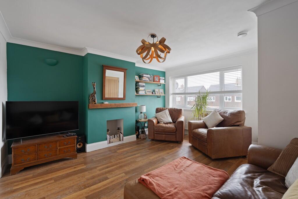 Reeves Way, Bursledon, Hampshire, SO31 photo 3