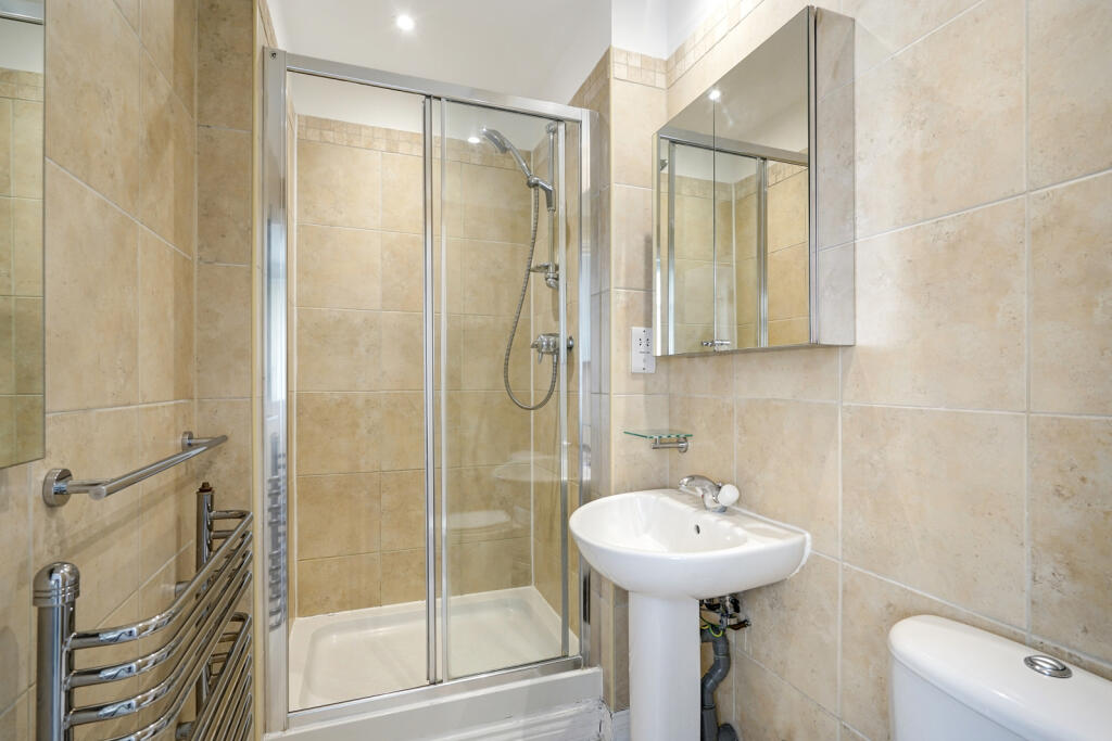 Apartment in London - View 4