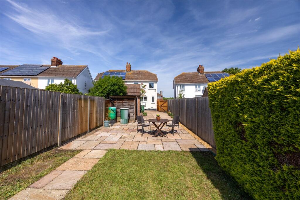 House in Houghton Conquest, Central Bedfordshire - View 3