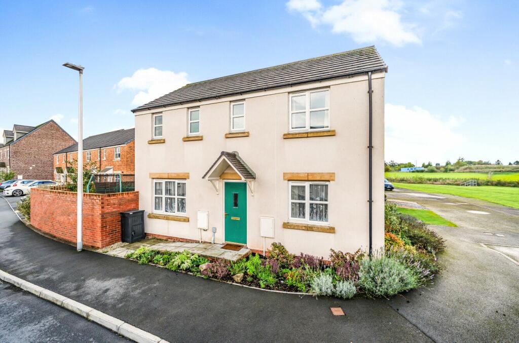 3-bed detached on Birch Close, Hay-on-Wye, Hereford, Powys, £310,000