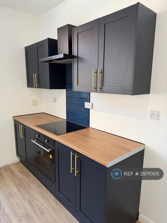 Main image of property: Leeds Road, Castleford, WF10