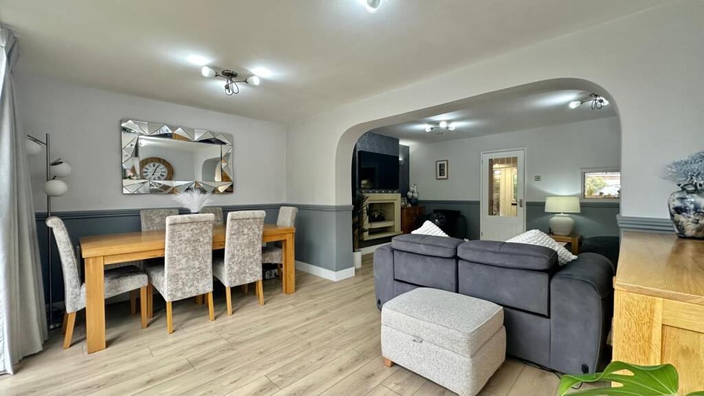 House in Rugby, Wolston - More