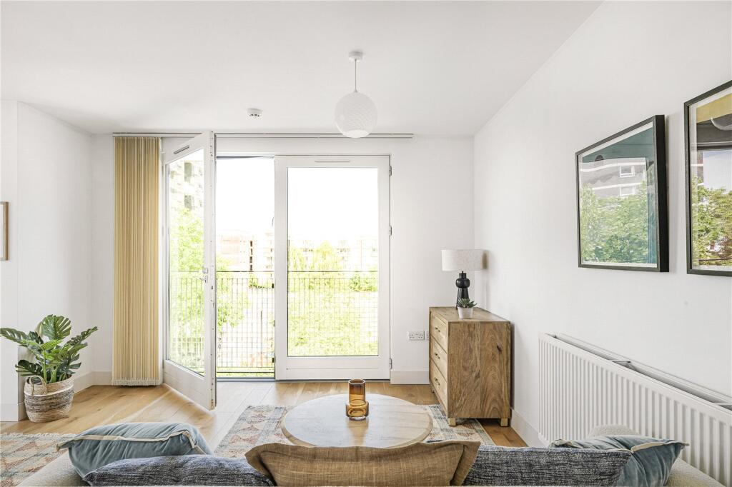 Apartment in London - More