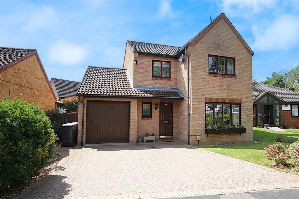 Main image of property: Barn Owl Close, East Hunsbury