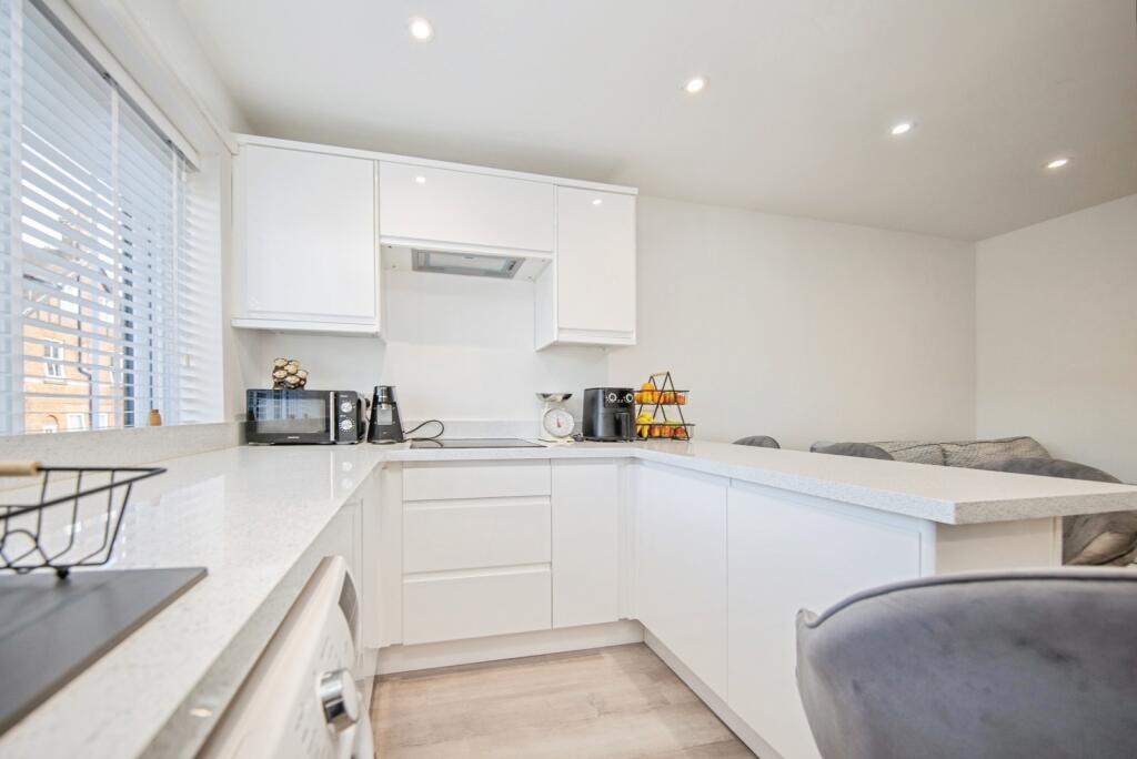 Apartment in Ipswich - View 5