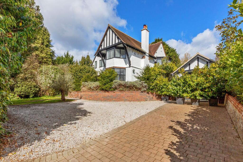 Main image of property: Rectory Avenue, High Wycombe, HP13