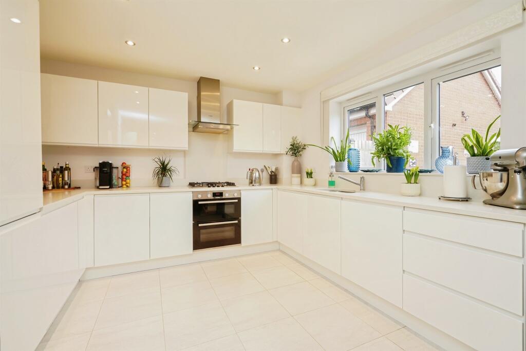 Barberry Drive, Harwell, Didcot photo 2