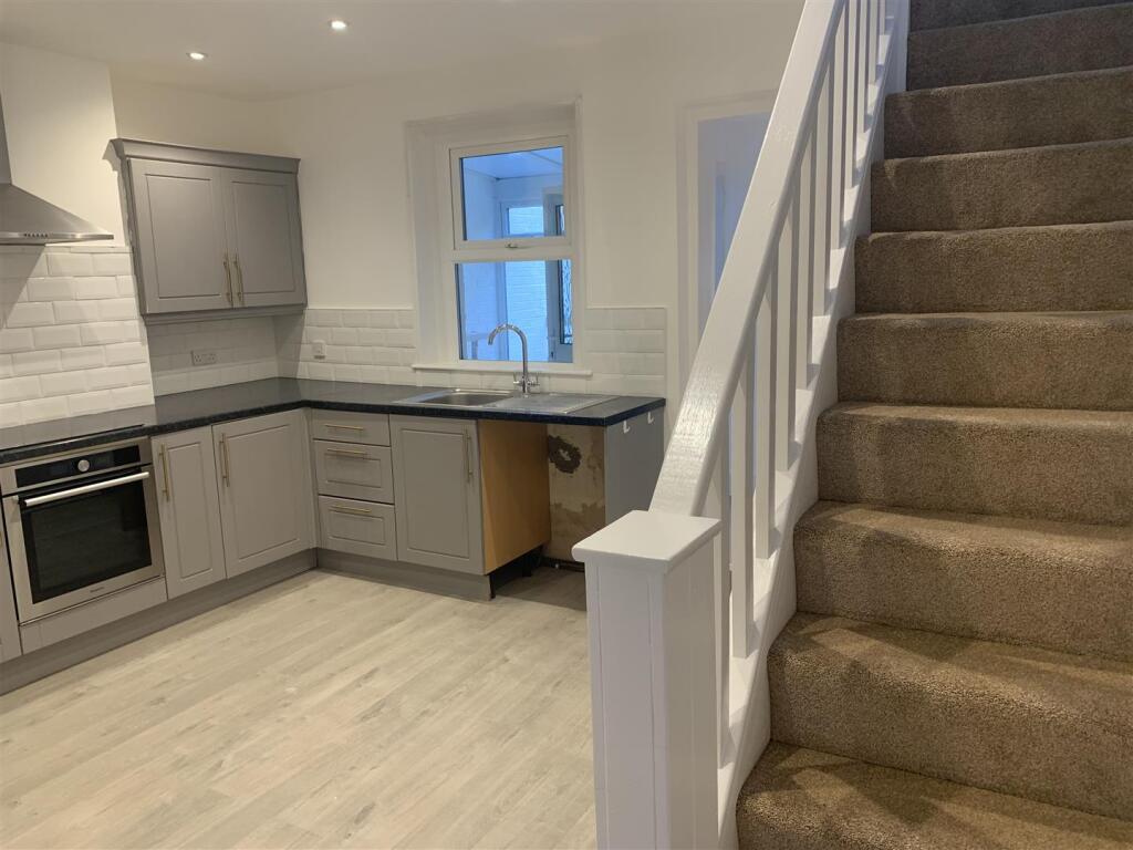 House in Dorchester - View 4