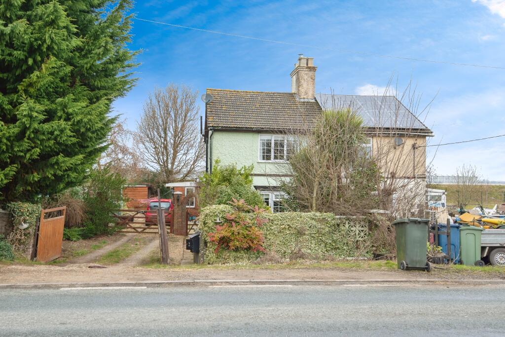 Main image of property: Lineside, Boston, Lincolnshire, PE20