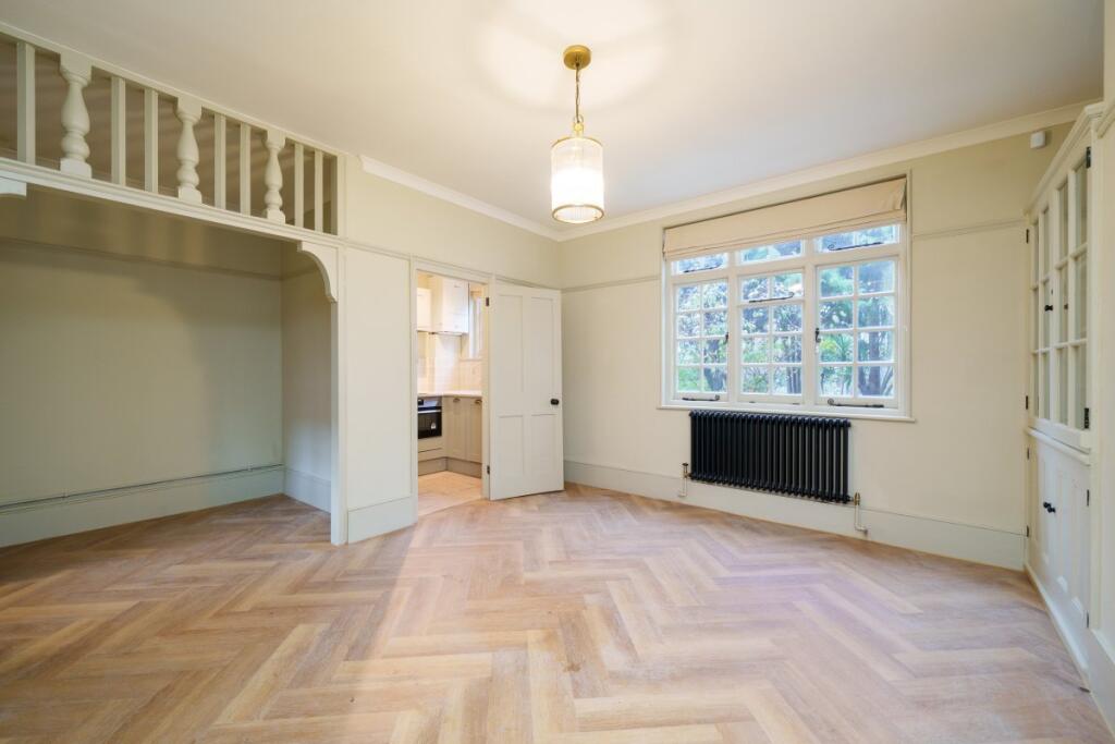 Apartment in London - View 3
