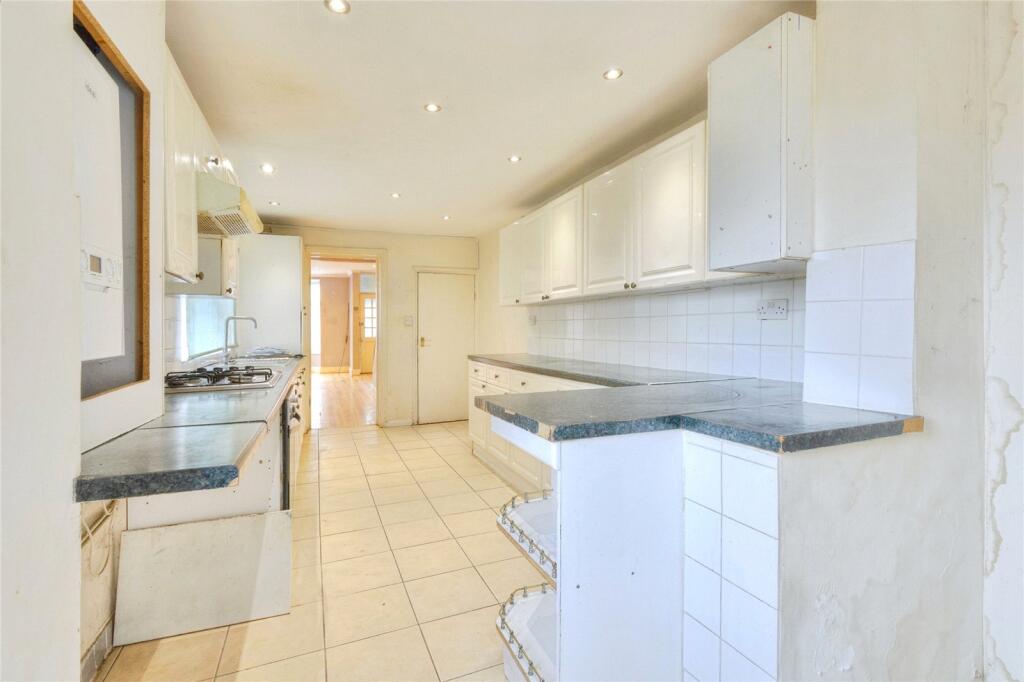 Vivian Road, Wellingborough, Northamptonshire, NN8 - View 6