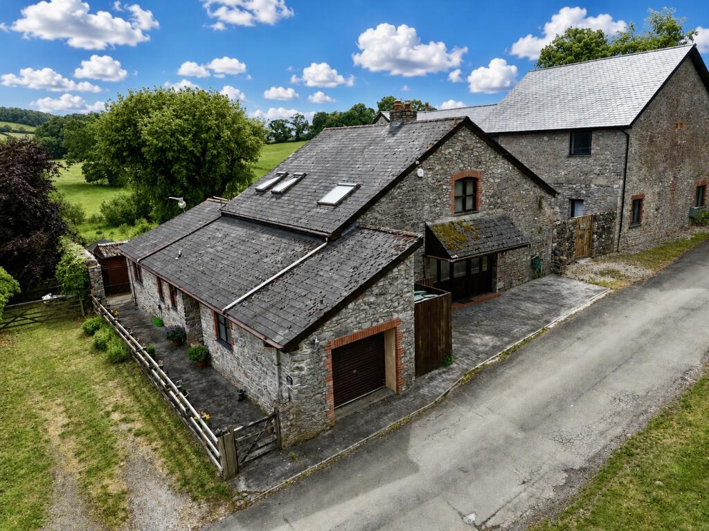 Main image of property: Middle Barn, West Ogwell, Newton Abbot