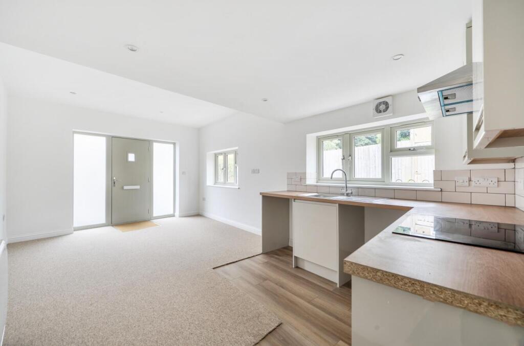 Apartment in Dorchester - View 4