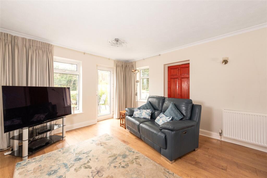 High Street, Tingrith, Bedfordshire, MK17 photo 2