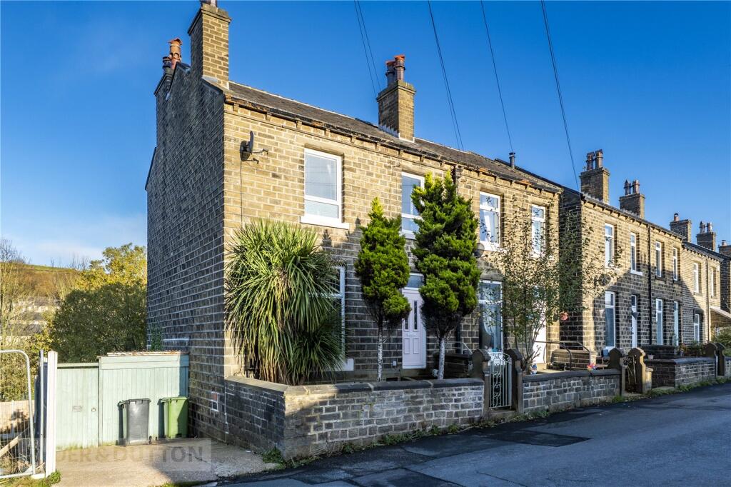 Main image of property: Stoney Lane, Longwood, Huddersfield, West Yorkshire, HD3