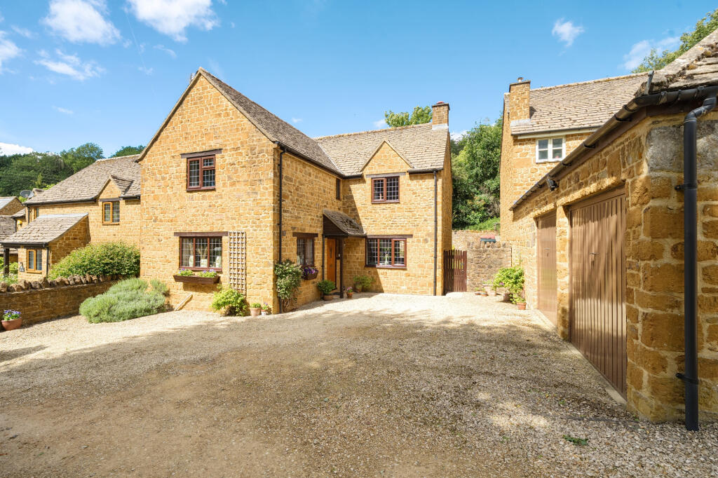 Main image of property: Eastgate, Hornton, OX15
