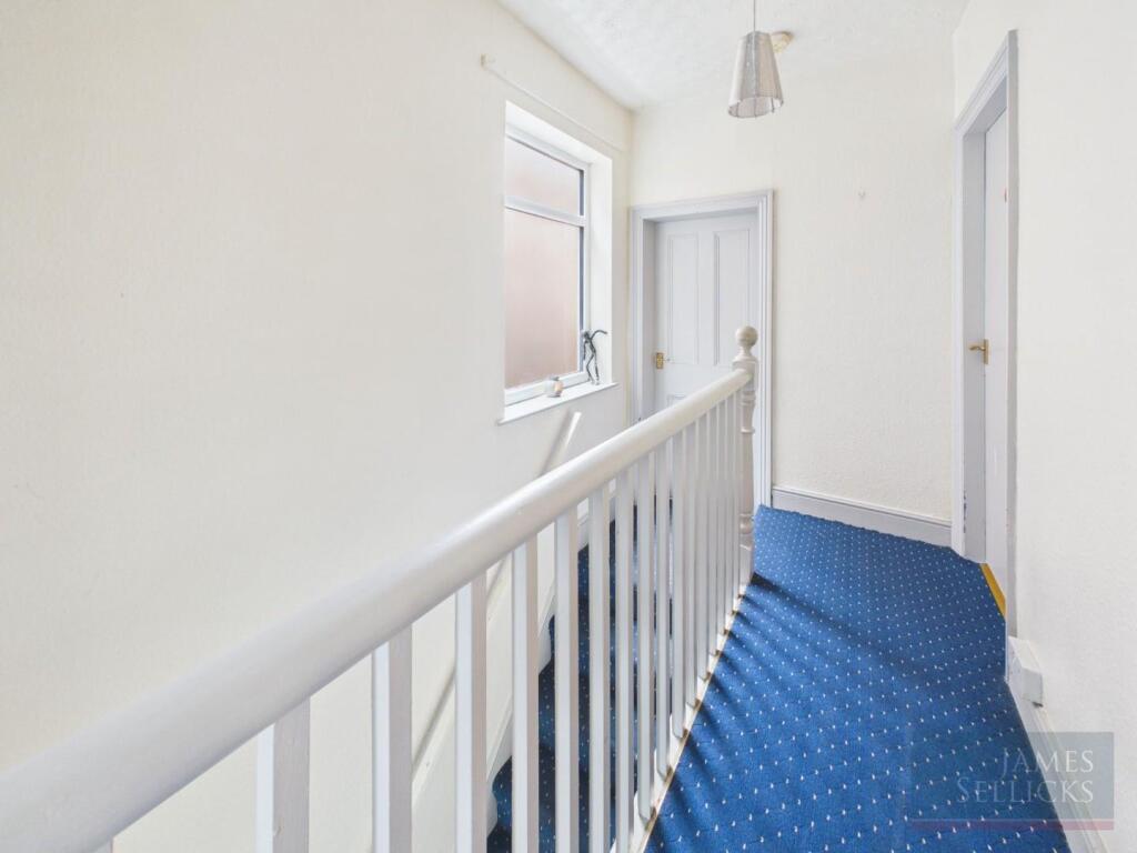 Kingston Avenue, Ilkeston, Derbyshire photo 4