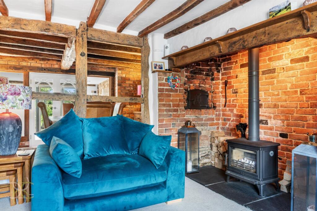 House in Worcester - View 4