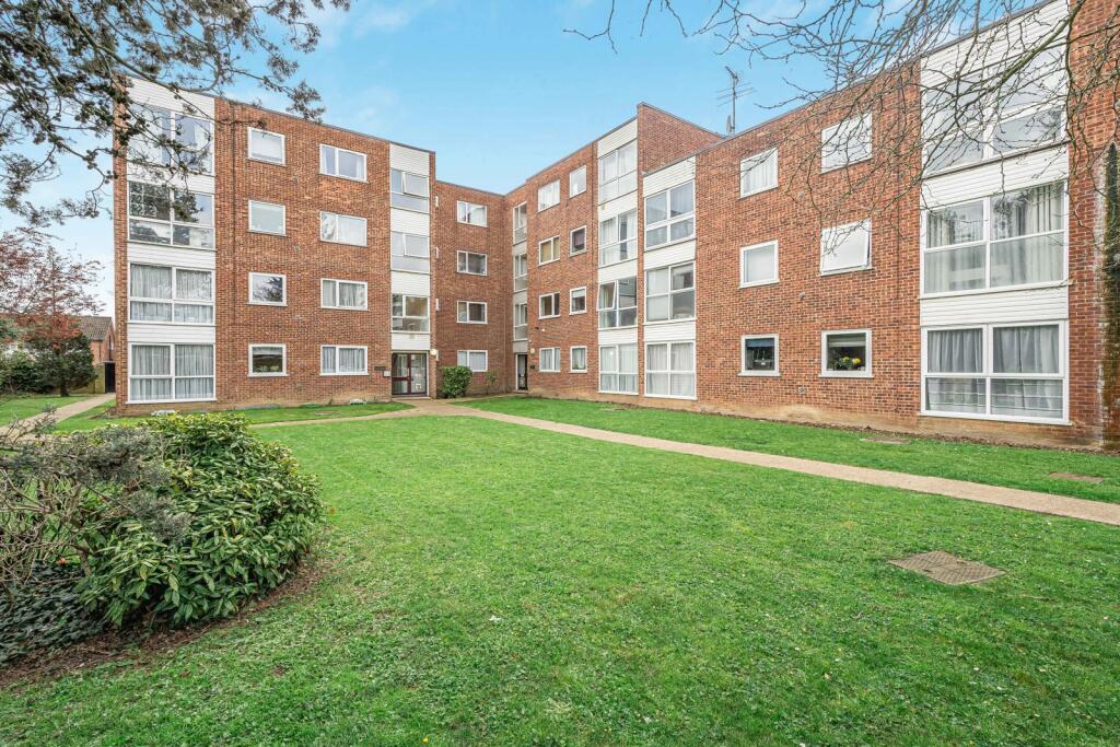 Main image of property: Staines Road West, Sunbury-on-Thames, Surrey, TW16