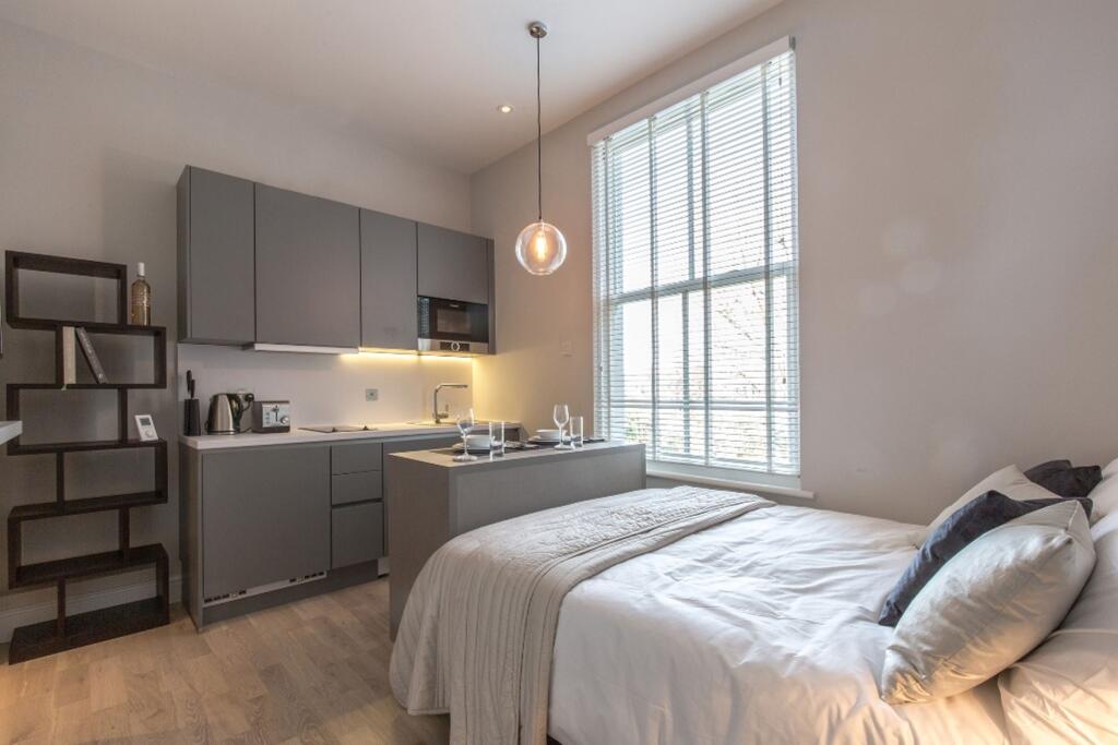 Studio flat for rent