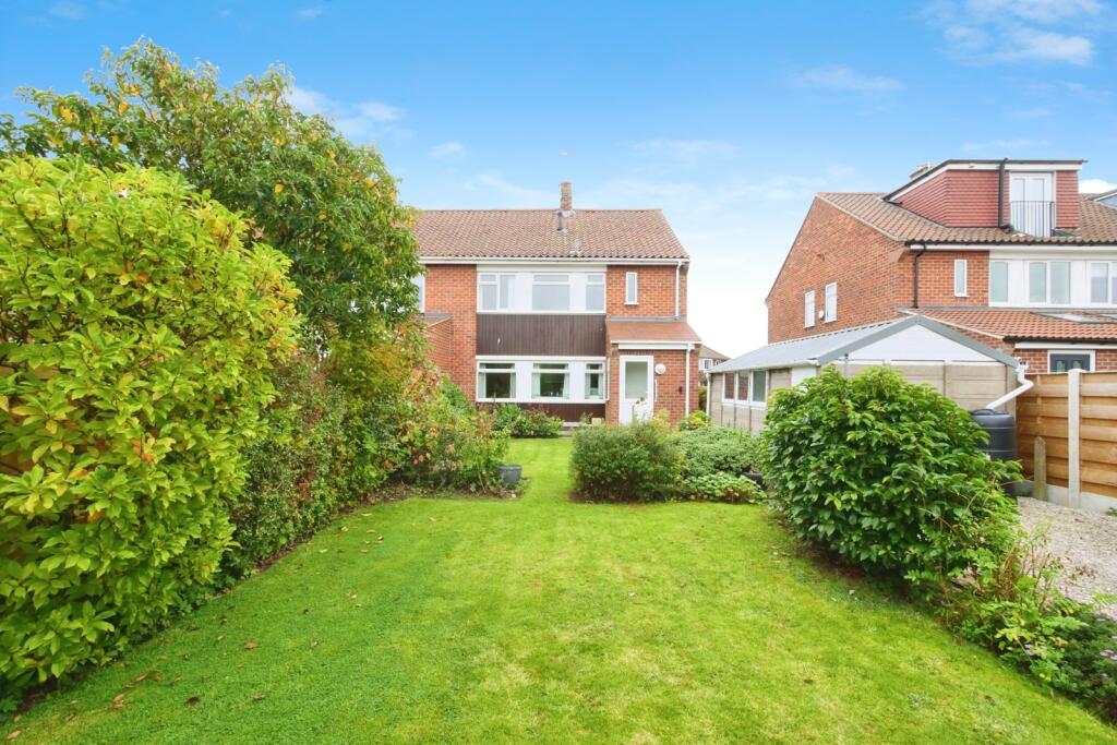Main image of property: Straylands Grove, York, North Yorkshire, YO31