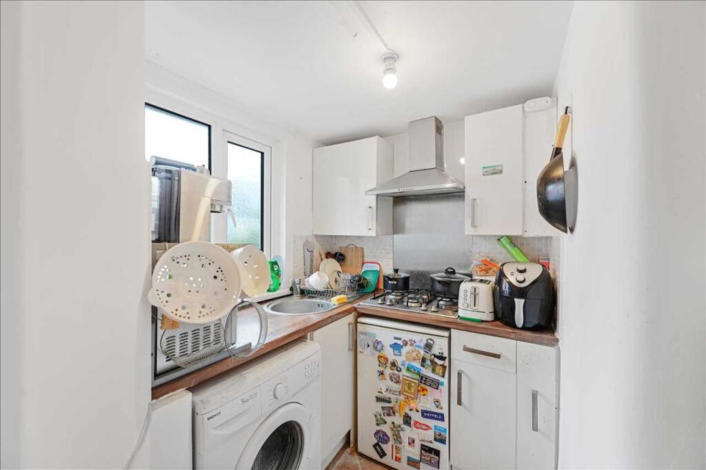 Pendennis Road, Streatham photo 4