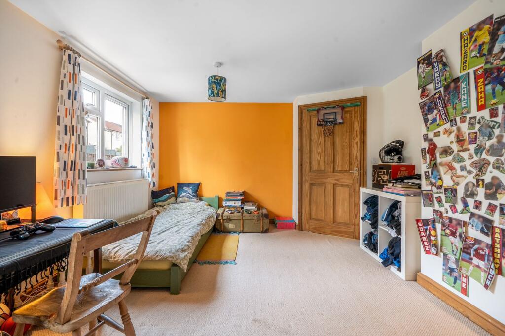 House in Stroud, Nailsworth - More